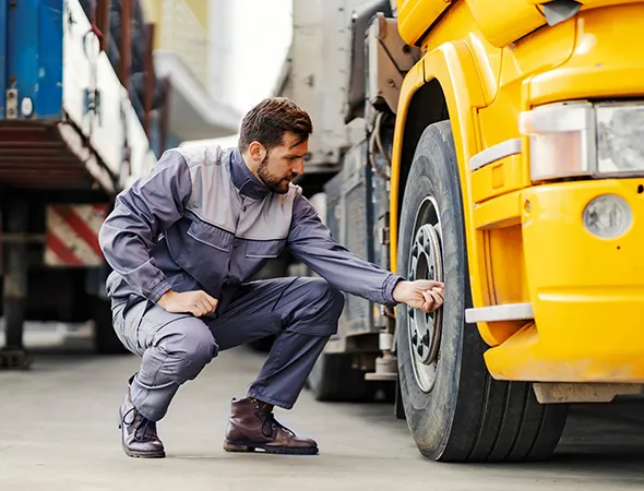 Heavy‑Duty Truck Mechanics in Overland Park KS