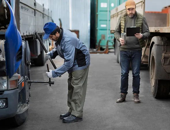 Professional Reefer Trailer Repair Services in Overland Park KS